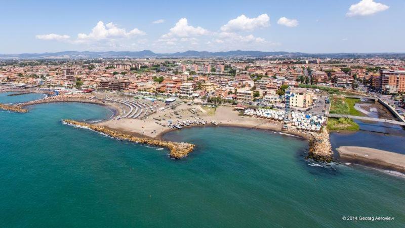 Вилла Rosso Tramonto Luxury-White- Ladispoli, Lungomare Regina Elena 58 Экстерьер фото